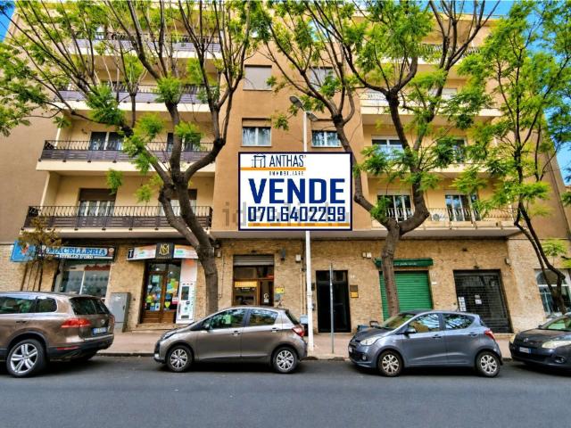Appartamento in vendita a Bonaria, Cagliari