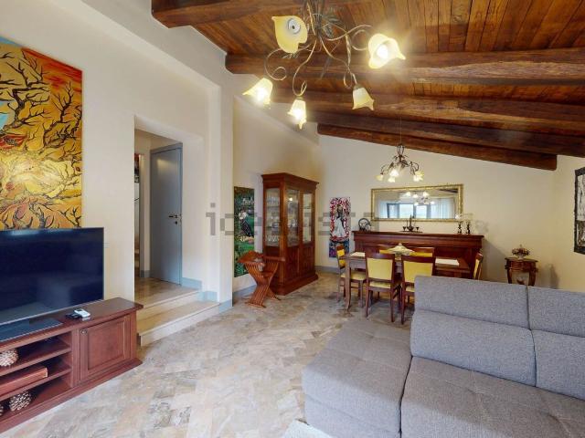 Appartamento in vendita a Valtopina, Umbria