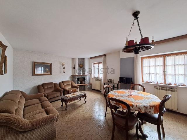 Appartamento in vendita a Fino Del Monte, Lombardia