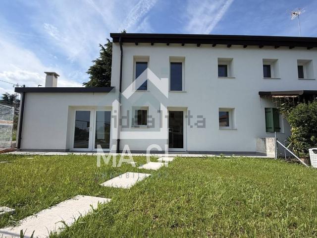 Appartamento in vendita a Ponzano Veneto, Ponzano
