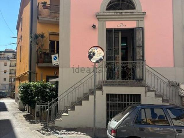 Appartamento in vendita a Salerno, Campania