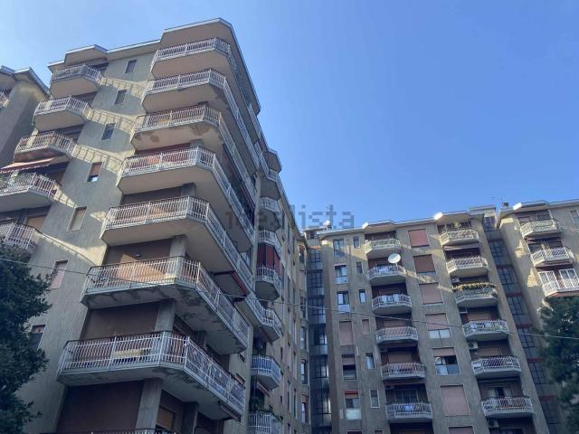 Appartamento in vendita a Municipio 6, Milano