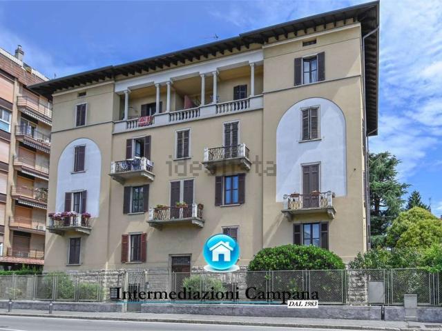 Appartamento in vendita a Bergamo, Lombardia