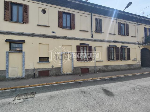 Appartamento in vendita a Barlassina, Lombardia
