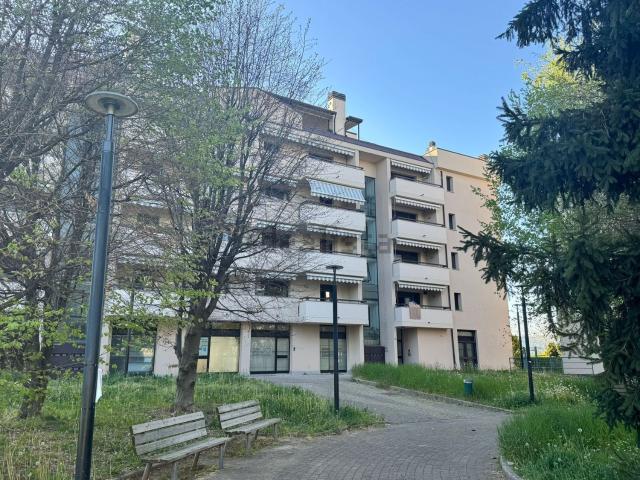 Appartamento in vendita a Cesate, Lombardia