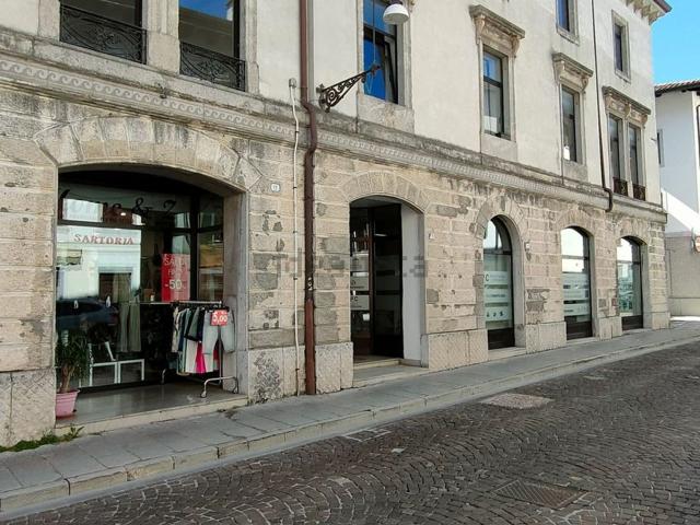 Appartamento in vendita a Tolmezzo, Friuli-Venezia Giulia