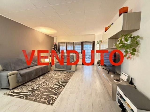 Appartamento in vendita a Quartiere Giardino, Cesano Boscone