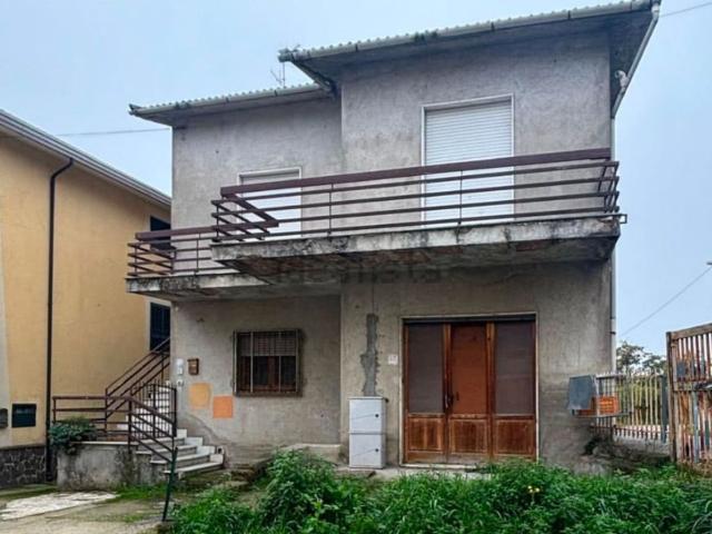 Appartamento in vendita a Roccabascerana, Campania