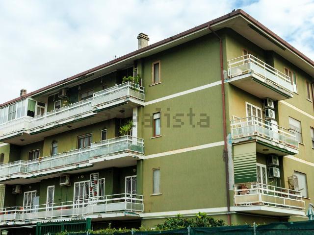 Appartamento in vendita a Stagni di Ostia, Roma Capitale