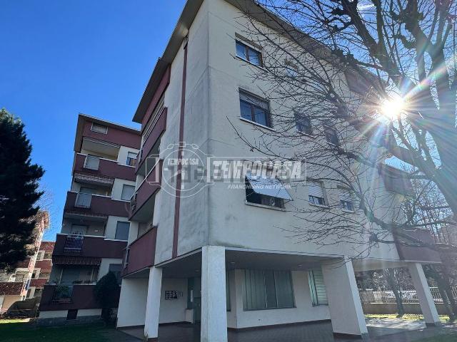 Appartamento in vendita a Arluno, Lombardia