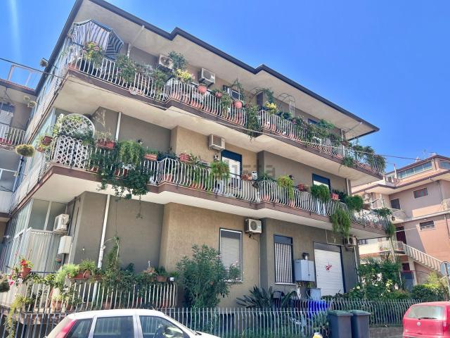 Appartamento in vendita a Fiumefreddo Di Sicilia, Catania