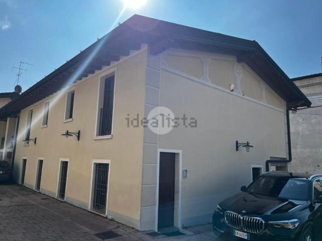 Appartamento in vendita a Capriano Del Colle, Lombardia