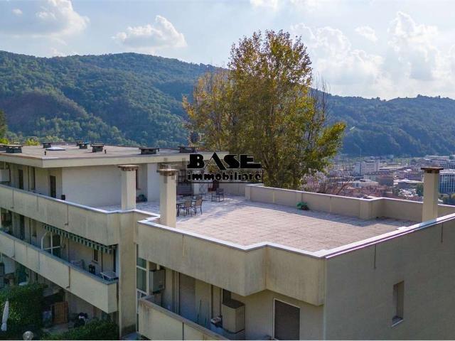 Appartamento in vendita a Quarcino, Como