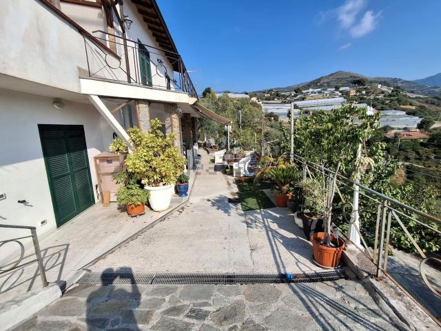 Appartamento in vendita a Poggio di Sanremo, San Remo