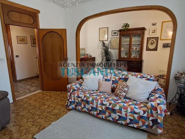 Appartamento in vendita a Cecina, Toscana