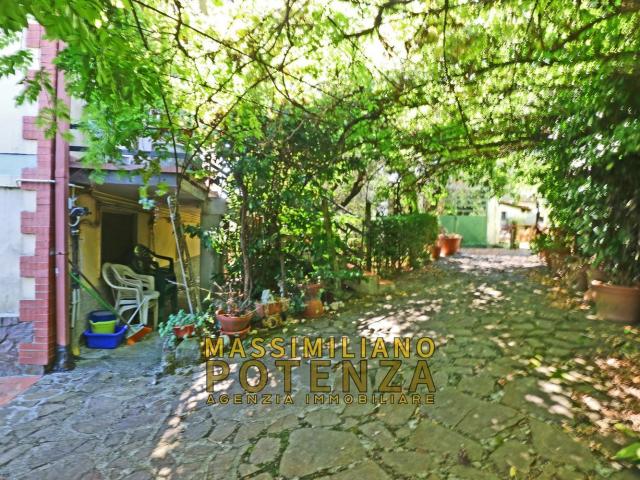 Appartamento in vendita a Ponte all'Abate, Pescia
