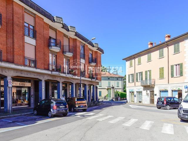 Appartamento in vendita a Crevenna, Erba