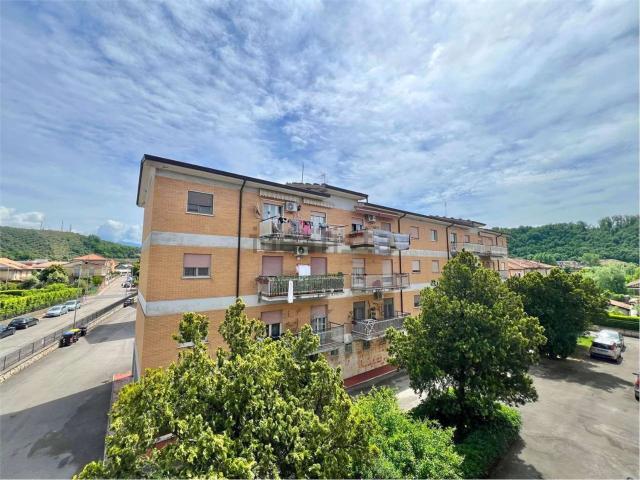 Appartamento in vendita a Isola Del Liri E Superiore, Lazio