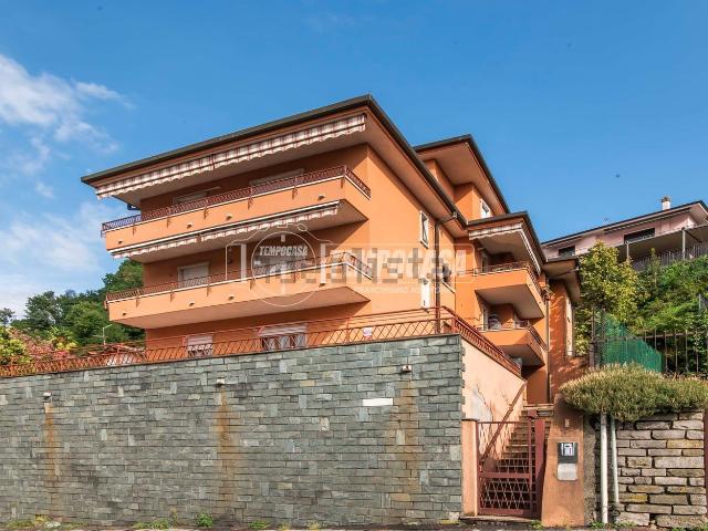 Appartamento in vendita a Muggiò, Como