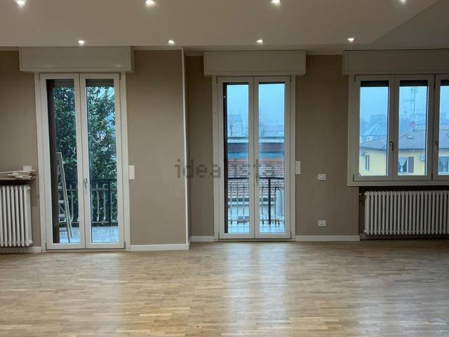 Attico in vendita a Ospizio, Reggio Emilia