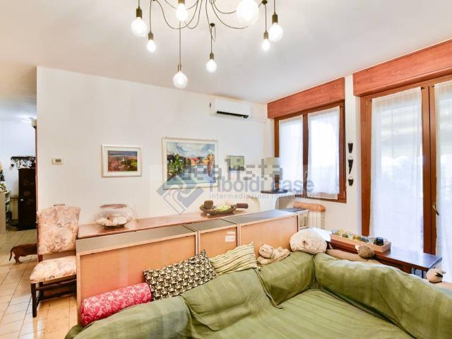 Appartamento in vendita a Seveso, Lombardia