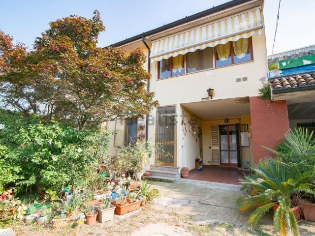 Appartamento in vendita a Castiglione D'adda, Lombardia