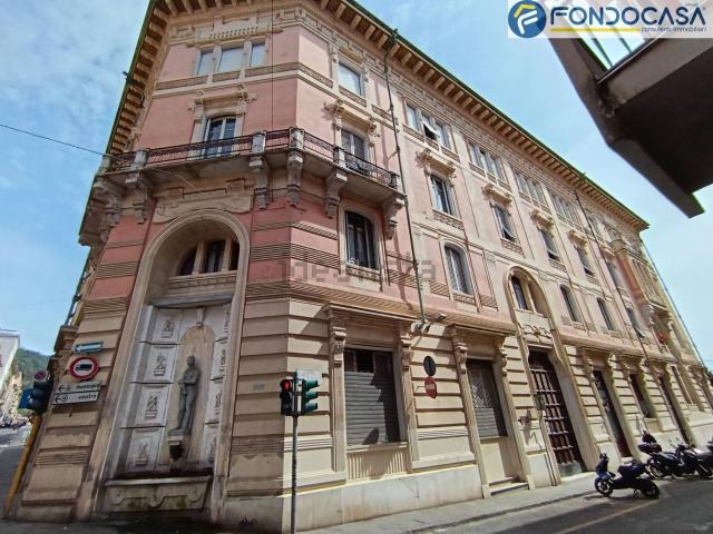 Appartamento in vendita a Pontecimato, Carrara