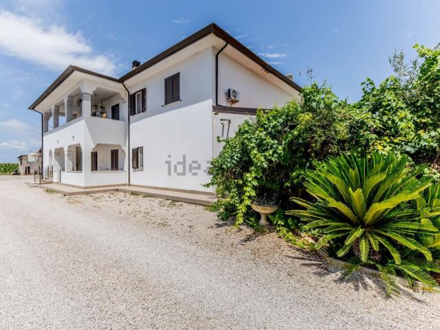 Appartamento in vendita a Pontinia, Lazio