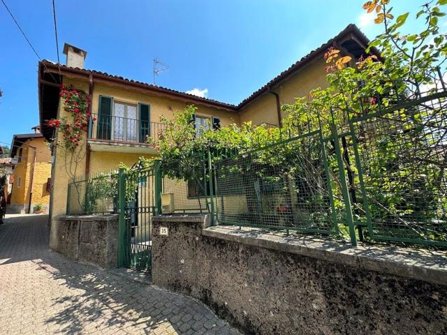 Appartamento in vendita a Magreglio, Lombardia