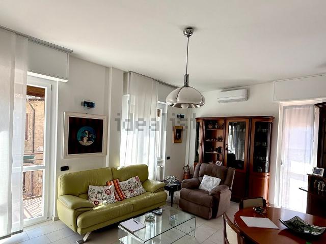 Appartamento in vendita a Como