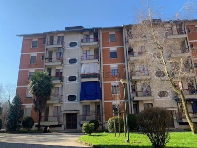 Appartamento in vendita a Limbiate, Monza-brianza