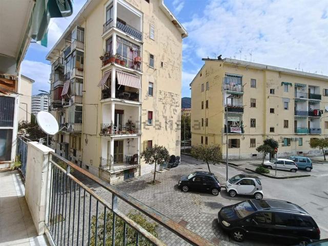 Appartamento in vendita a Salerno, Campania
