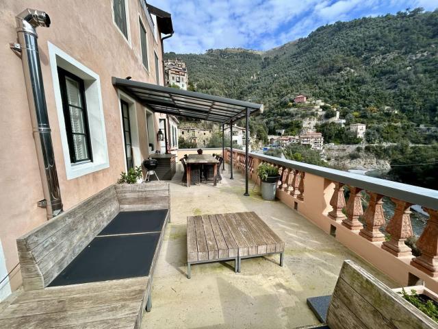 Appartamento in vendita a Airole, Liguria