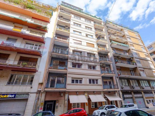 Appartamento in vendita a Municipio 1, Puglia