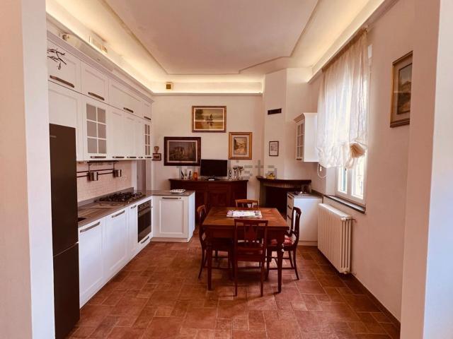 Appartamento in vendita a Cecina, Toscana