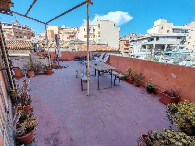 Appartamento in vendita a Bonaria, Cagliari