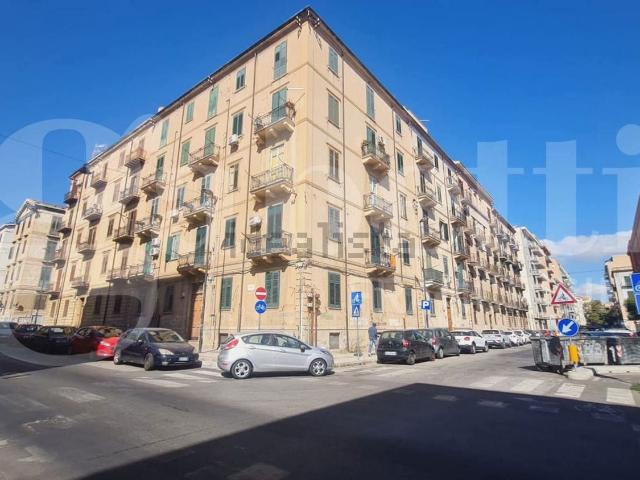 Appartamento in vendita a III Circoscrizione, Palermo