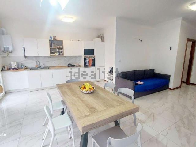 Appartamento in vendita a Lovere, Lombardia