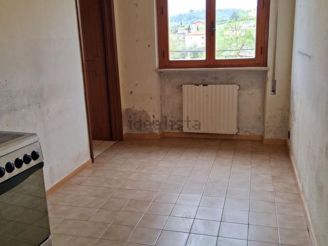 Appartamento in vendita a Cappella, Bagni Di Lucca Ponte