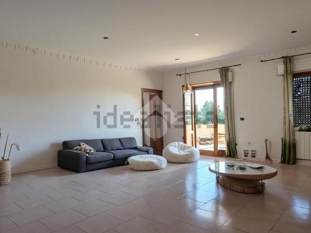 Appartamento in vendita a Villa Di Briano, Campania