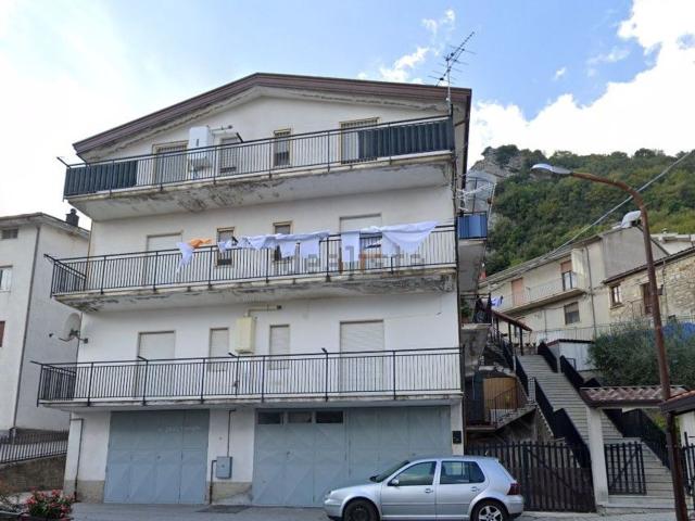 Appartamento in vendita a Castelsaraceno, Basilicata