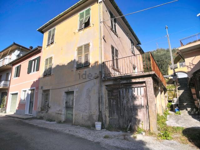 Appartamento in vendita a San Colombano Certenoli, Liguria