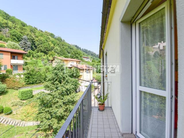 Appartamento in vendita a Tavernerio, Lombardia