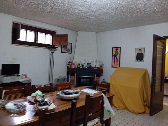 Appartamento in vendita a Collecchio, Reggio Emilia