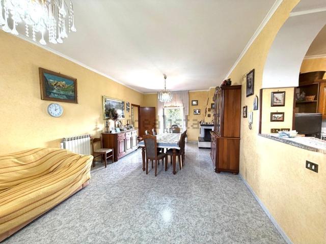 Appartamento in vendita a Le Quadrelle, Roma Capitale