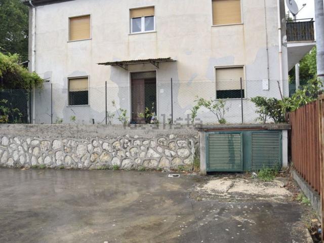 Appartamento in vendita a Pignataro Interamna, Lazio