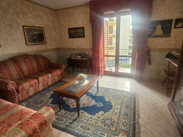 Appartamento in vendita a Acireale, Catania