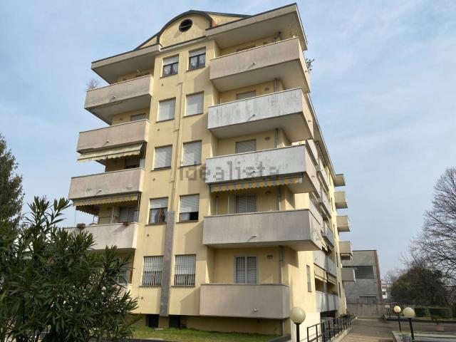 Appartamento in vendita a Molino Ortolina, Pioltello