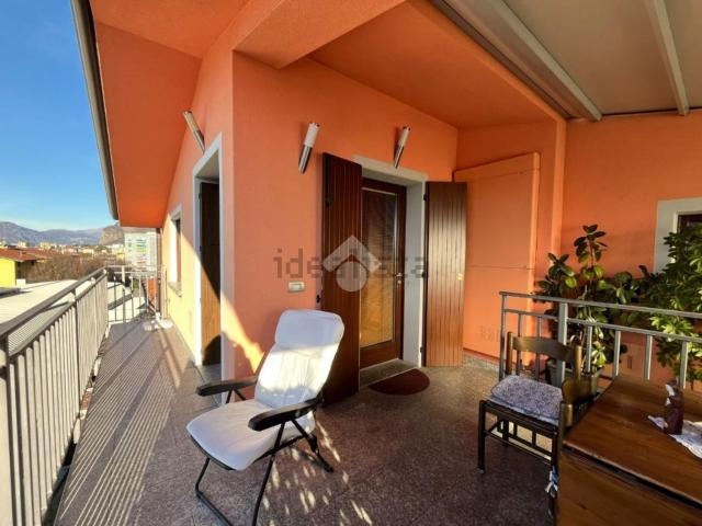 Appartamento in vendita a Belledo, Lecco