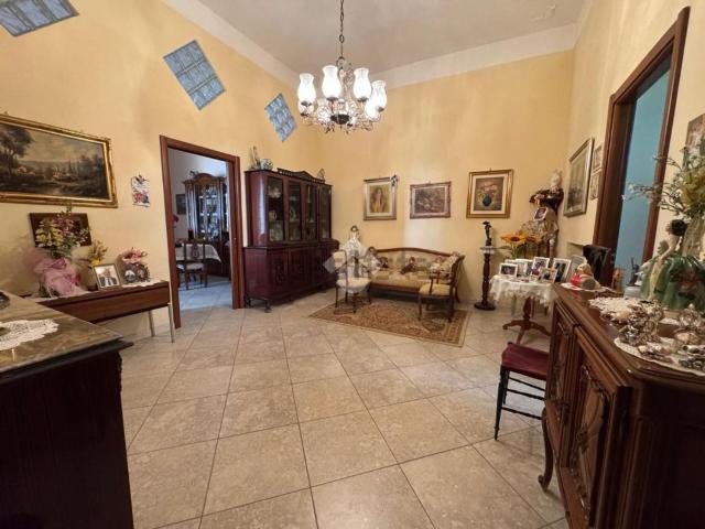 Appartamento in vendita a Centro Storico, Caserta
